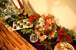 A COCKTAIL CHRISTMAS PARTY